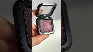 Glitter eyeshadow swatch Kiko💜 #makeup #beauty #trending #viral #fypシ #fyp