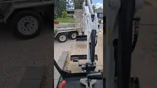 Stanford Hire Bobcat E20 Quick hitch