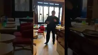 Зарплата прилетела #funny #restaurant #work #fun #prank