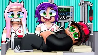 We helped patients at the hospital! | Roblox: Hospital Story! 🏥