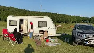 Bir y&ouml;r&uuml;k Yalova delmeye yaylasında karavan ile y&ouml;r&uuml;k obası misali kamp 