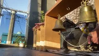 Repique de campanas en mi campanario para misa de Nochebuena (2ª llamada)