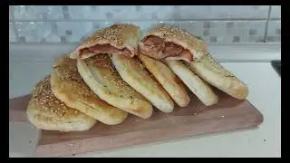Pizza t&euml; mbyllura(Calzone) t&euml; mbushura me suxhuk me shije t&euml; ve&ccedil;ant&euml;👌😍Kapalı B&ouml;rek(Calzone Tarifi)👌👌