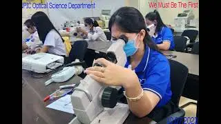 NPIC Optic students are measuring Toric lens by Lensometer