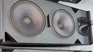 JBL MRX 525, củ to kh&ocirc;ng no 1 số n&oacute; lừa, đẹp zin xịn mời LH 0903201266