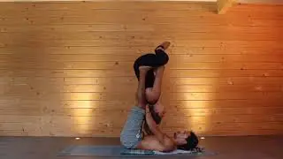 Acroyoga - Tha&iuml; Massage