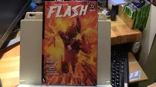 Absolute Flash Vol. 1: Of Two Worlds Hardcover