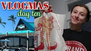 VLOGMAS DAY 10: boat day, how I do my nails, Trader Joe's haul