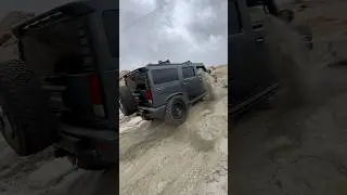 Hummer H2 ￼ doing JEEP things #corridos #viral #offroad #4x4 #youtube #youtubeshorts #jeep #hummer ￼