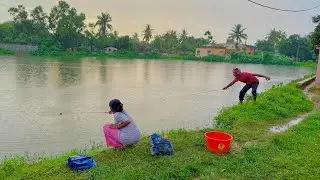 Fishing Video || We should learn all the fishing techniques from our grandfather & daughte