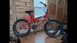 Specs Walmart bike specs Dynacraft Wipeout specs bike dimensions Dynacraft Wipeout dimensions BMX