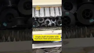 Single-shaft shredder with hydraulic feed advancement#Shredder #TwinShaftShredder  #shredder