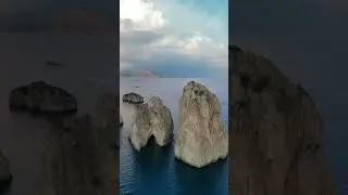 I faraglioni di Capri | IT 🇮🇹            #capri#dji #djimini3 #trending #travel #italy #shortclip