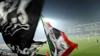 Ultras VIT&Oacute;RIA SC - Esta Paix&atilde;o vai Tornar-te um dia Campe&atilde;o
