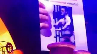 Robbie Williams and his naked picture of Rock Dj (Manchester 2/Jul)