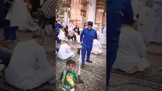 Mashallah cleaning of madina Sharif in ramzan #youtubeshorts #mecca #muslim #ramadan #cleaning
