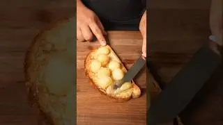 Onion confit? Actually, open up here comes the onion train ( &bull;0&bull;) #onion #garlic