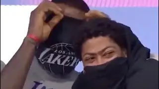 lebron james and anthony davis laughing