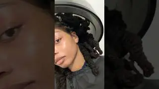 Завиваю локоны длиной до бёдер с помощью ёршиков для чистки труб 😳 #уходзаволосами #locstyles #lo...