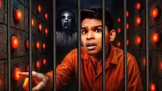 100 Buttons🔴 But Only One Lets Me Escape the Haunted Prison!