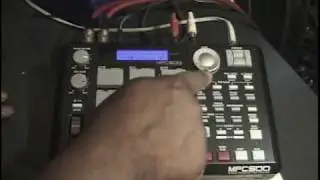 AKAI MPC 500 DVD PT front