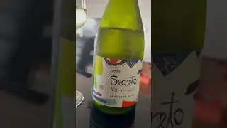 Un secreto #vinoteca #vino #vinoblanco