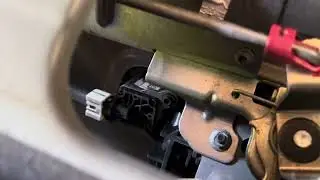 2016 Dodge Ram backup camera fuzzy, green screen fixed - easy fix