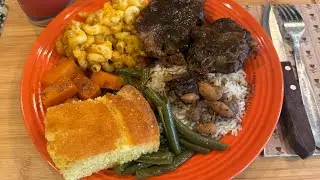 Cooking Up Soul Food Love: Oxtails, Yams, String Beans & Mac n Cheese&rdquo;