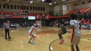 U.T wins at home over Galesburg, 70-55