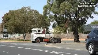 White Road Commander at Kyabram White Truck Muster 2019