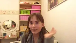 STORYTIME! N&Oslash;GEN I TYSK SV&Oslash;MMEHAL OG KRAMMET EN FRAMMED