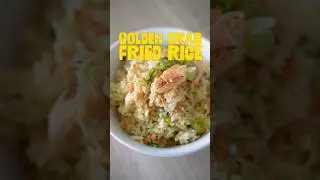 Не могу поверить, насколько вкусен этот жареный рис с золотистым крабом, и его невероятно легко п...