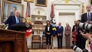 ПЕРЕСТРОЙКА: Чиновник Трампа ушёл в отставку после важного решения