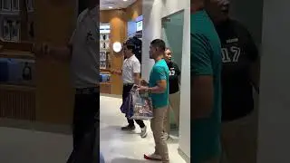 This is what happened during the Globe iPhone Midnight Launch at their newest Globe Store in Gloriet
