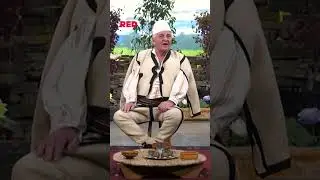 Mka marr malli me &ccedil;ifteli me knu e n&euml; oda t&euml; burrave t&euml; musht me miq #shorts