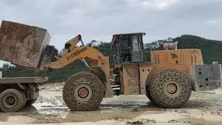 Heavy lifting equipment----MGMA forklift loader / stone block wheel loader for transportation