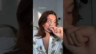 мой парень озвучивает мой макияж😭 #пара #шорты