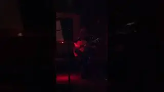 Buddha Lobes (solo guitar live @ Babylon)