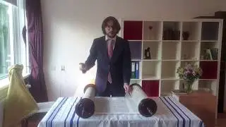 Parshat Emor read by Nachshon Rodrigues Pereira