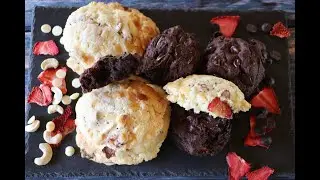 Dark chocolate strawberry cookies/White chocolate strawberry cashew cookies!!!
