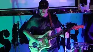 Teri Quinn and the Coyotes live@Sk8bar KC 209 Westport Rd. Kansas City MO 11/7/25