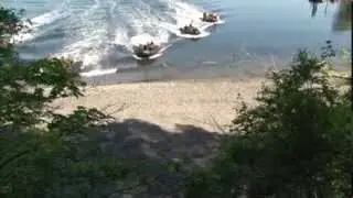 FDU Clearance Divers and Canadian Army Patrol Pathfinders conduct beach reconnaissance