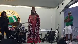 Phillippia Performs Live in Miami Gardens