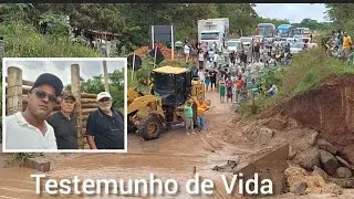 Wet Crossing-2 on MG-202 in Urucuia-MG. We even had time to leave TESTIMONIES OF LIFE p1/2
