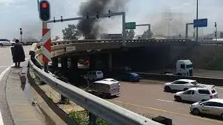 Truck Burning on N1 near Menlyn (23 November 2020)