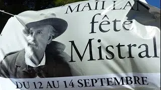 Maillane 2014 _ Hommage &agrave; Mistral, course de vachettes