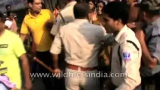 Violence mars civic polls in Bengal