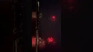 Skyrockets 🎆 🎇🎆🎇🎆