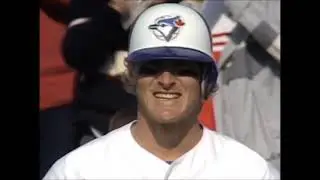 Kelly Gruber singles to complete the cycle, recording first cycle in Blue Jays history (4/16/89)