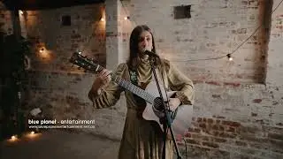 Alyce Solo Acoustic | Can't Help Falling In Love Cover | Blue Planet Event